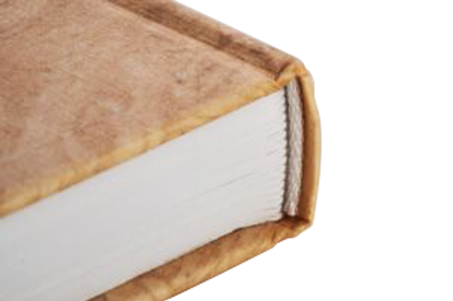 Кафява книга с твърди корици и кръгъл гръб